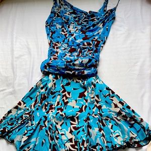 Diane Von Furstenberg pleated medium skirt set 100% silk Elmira.